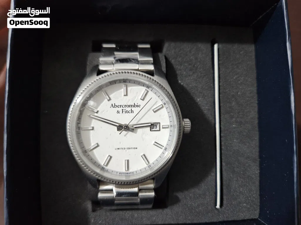 ساعه abercrombie & fitch limited edition
