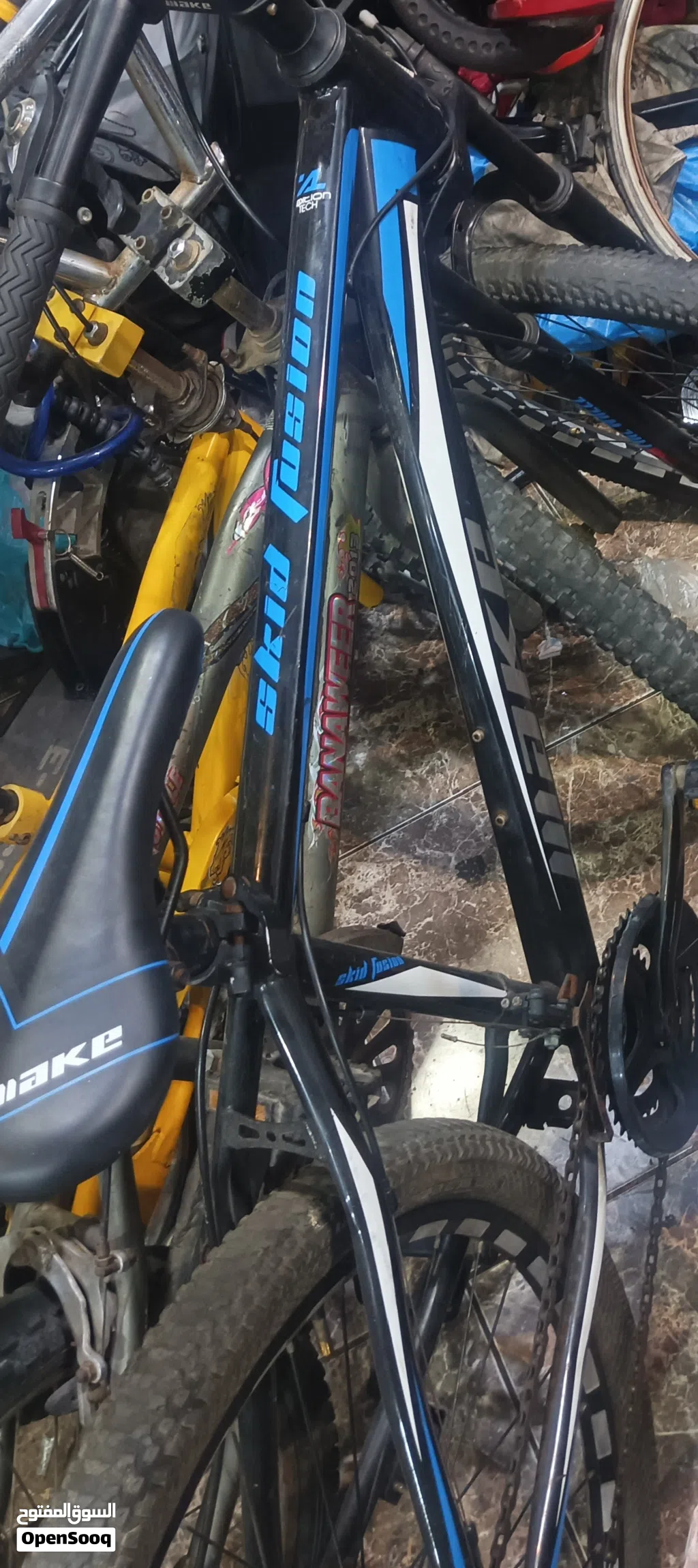 bicycle for sale very good condition all ok cool blue white shad