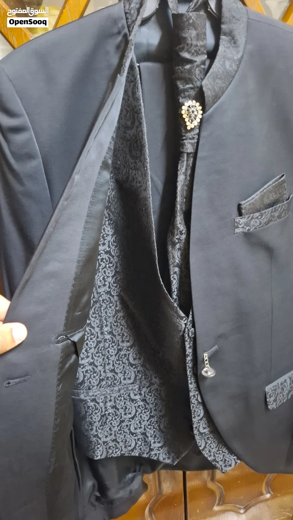 بدلة فخمة ماركة Baggi