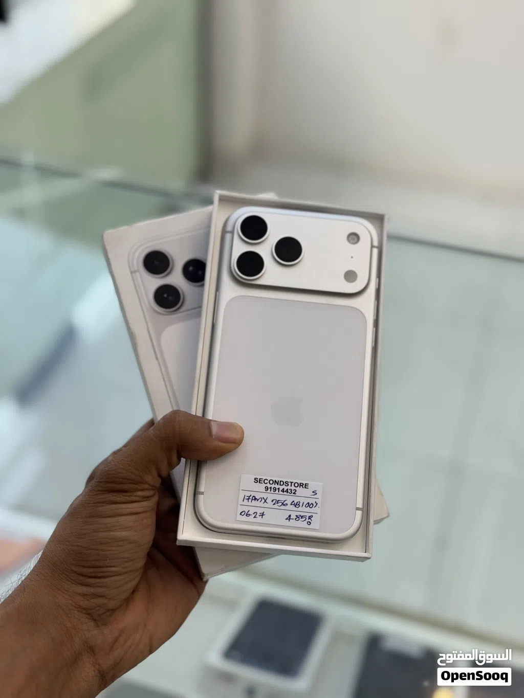 Used Apple iPhone 17 Pro Max in Silver with 256GB Storage and Box