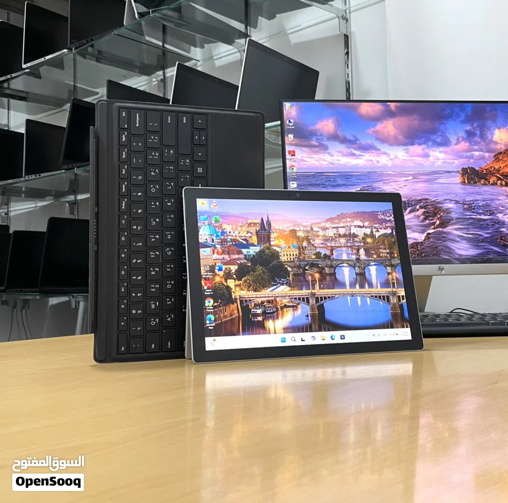 Microsoft Surface pro 5 i5 7th Gen Ram 8GB SSD 256GB Touch Screen 2in1 Window 11 pro