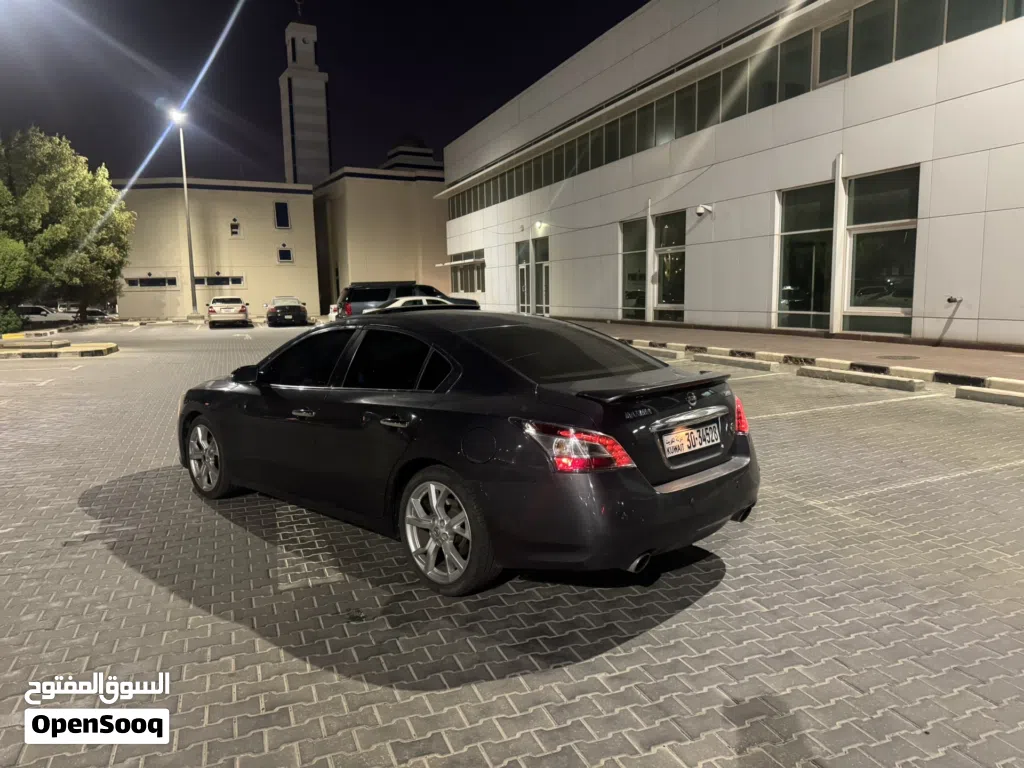 Nissan Maxima SR3