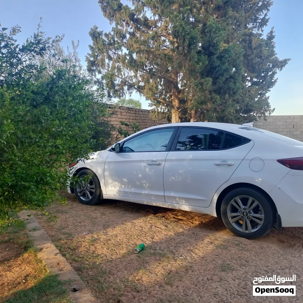 Hyundai Elantra GL