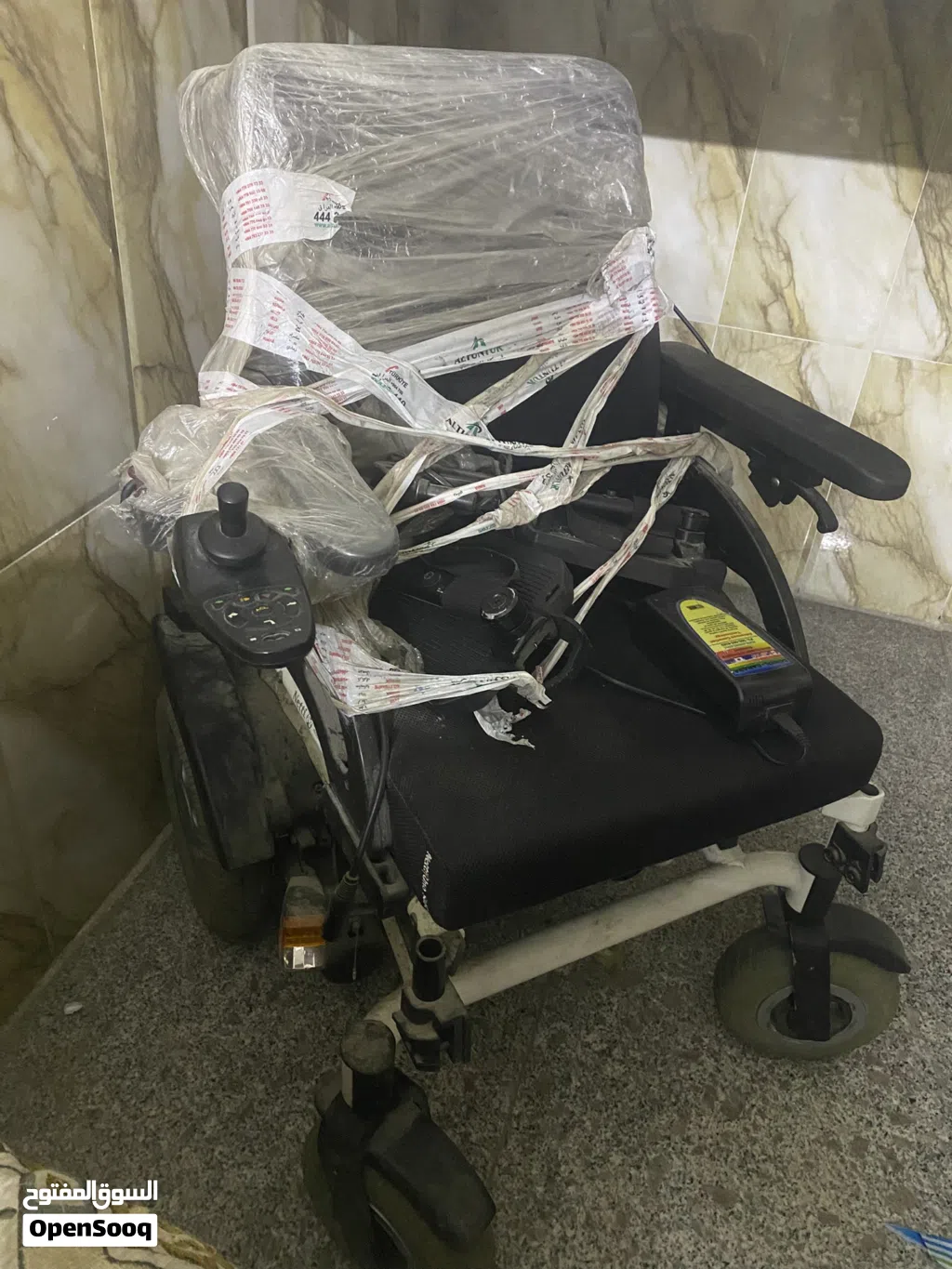عربة شحن معاقين