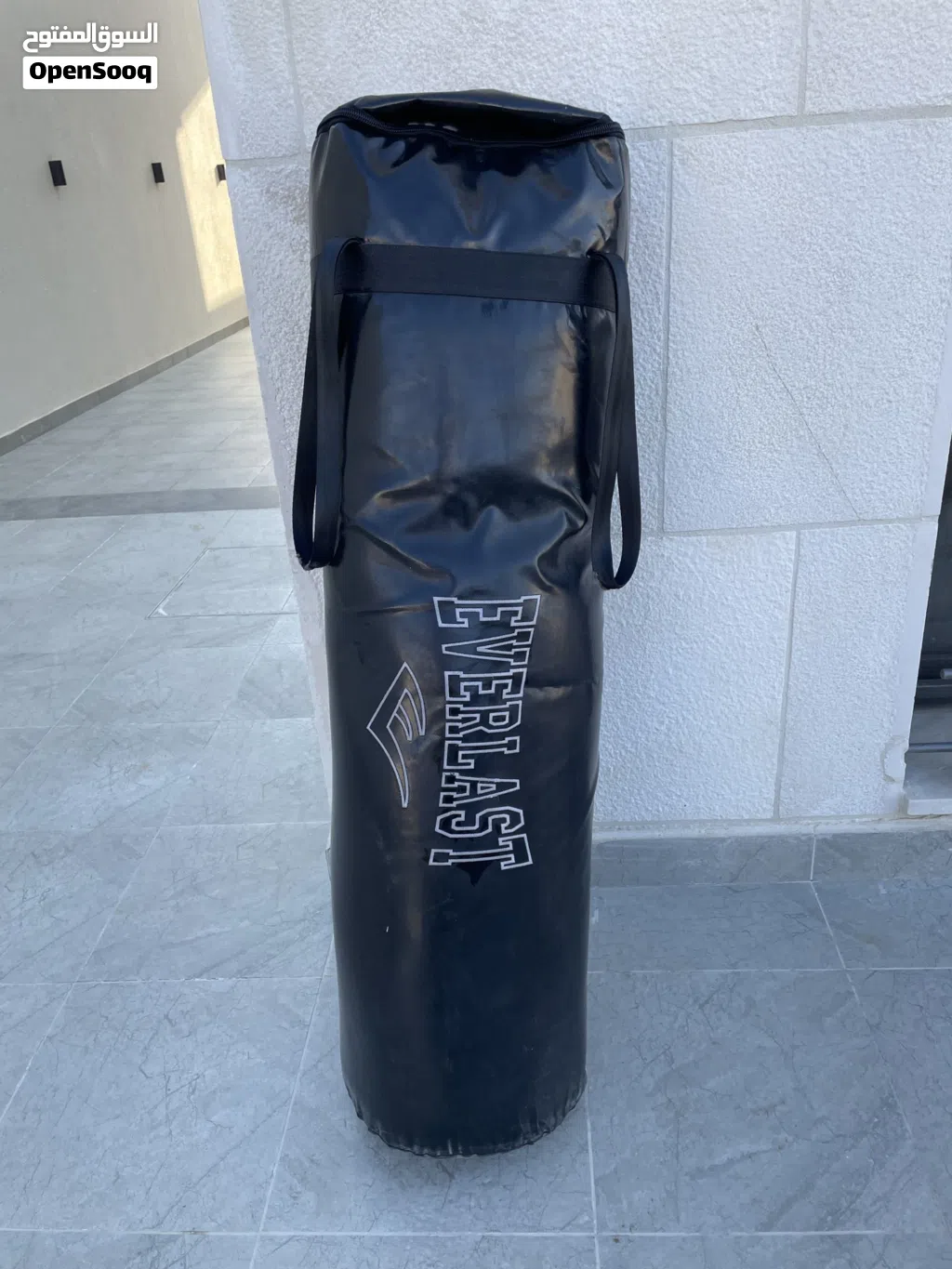 كيس ملاكمة جلد 55kg + هدية قيمة +مع قفازات 2TUF 2TAP اصلية