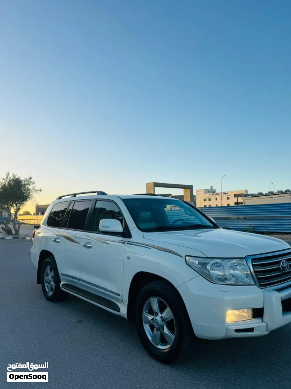 تويوتا لاند كروزر VXR