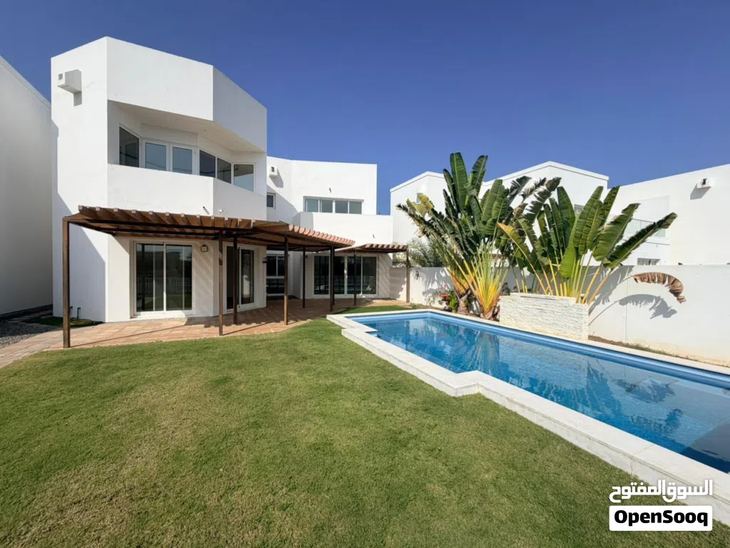 Luxury Lake-View Villa in Al Mouj – Buhaira Park