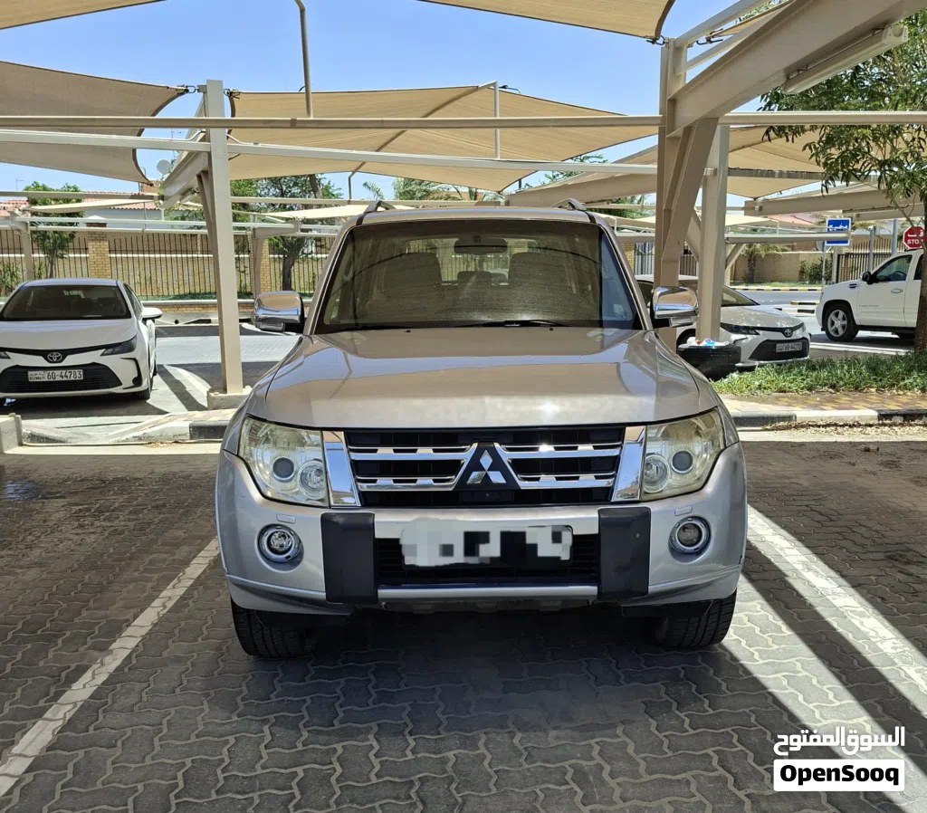 ميتسوبيشي باجيرو GLS Top