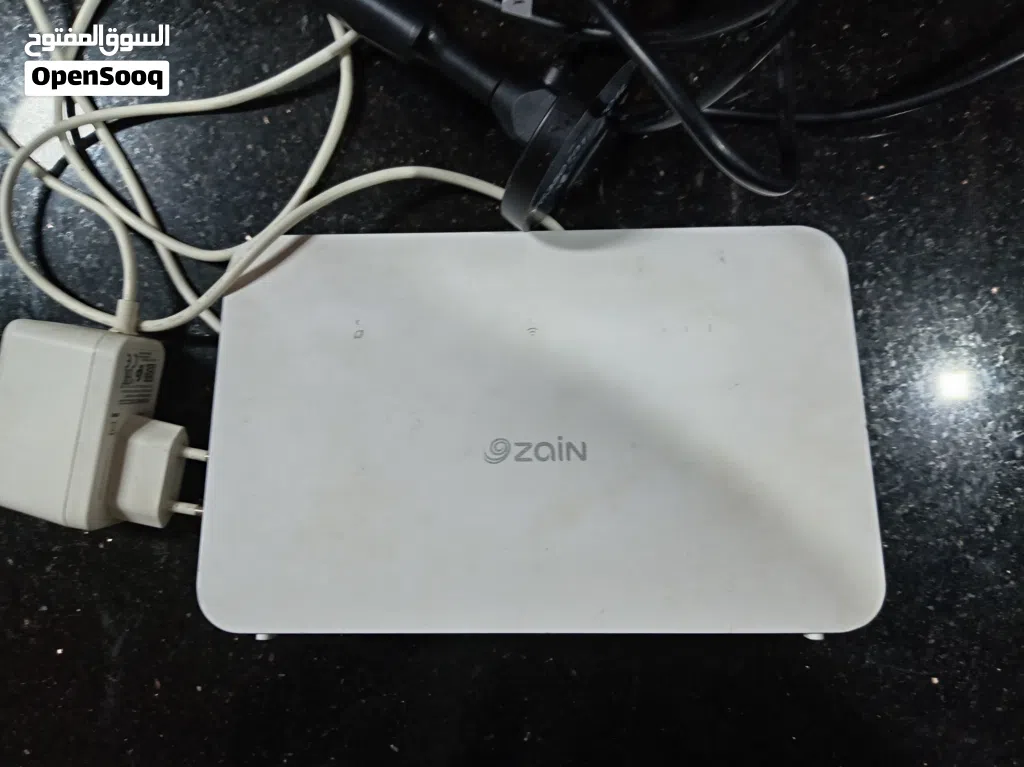راوتر هواوي 4G Plus شبكتين واي فاي مع أنتينا - لقطة العمر ب 10 دنانير مستعجل