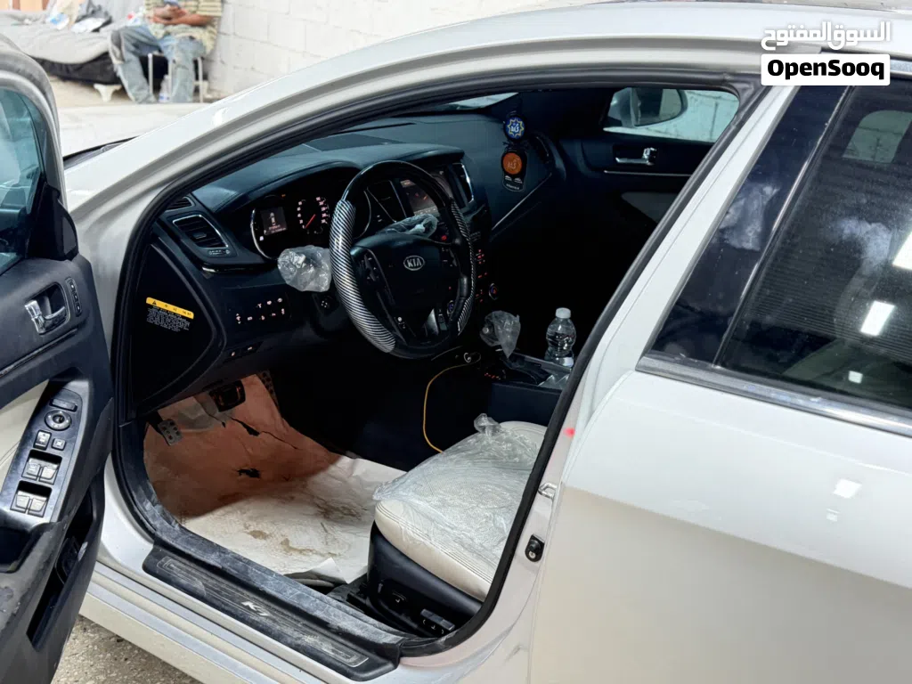 Kia Cadenza Premium