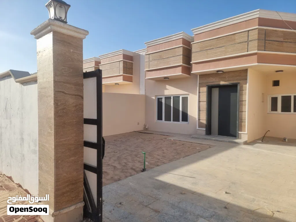 بيت في مجمع الجوهرة