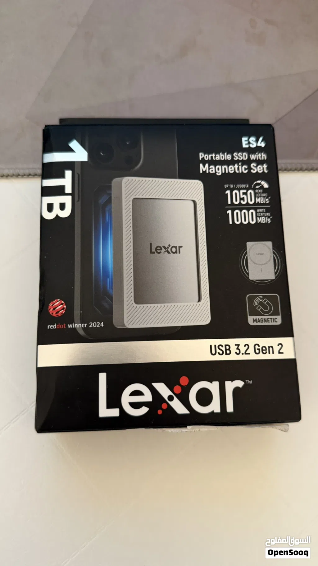 مساحة تخزين من شركة lexar