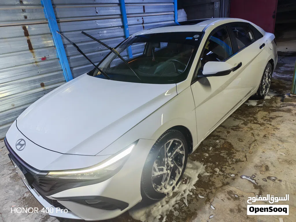 Hyundai Elantra Limited