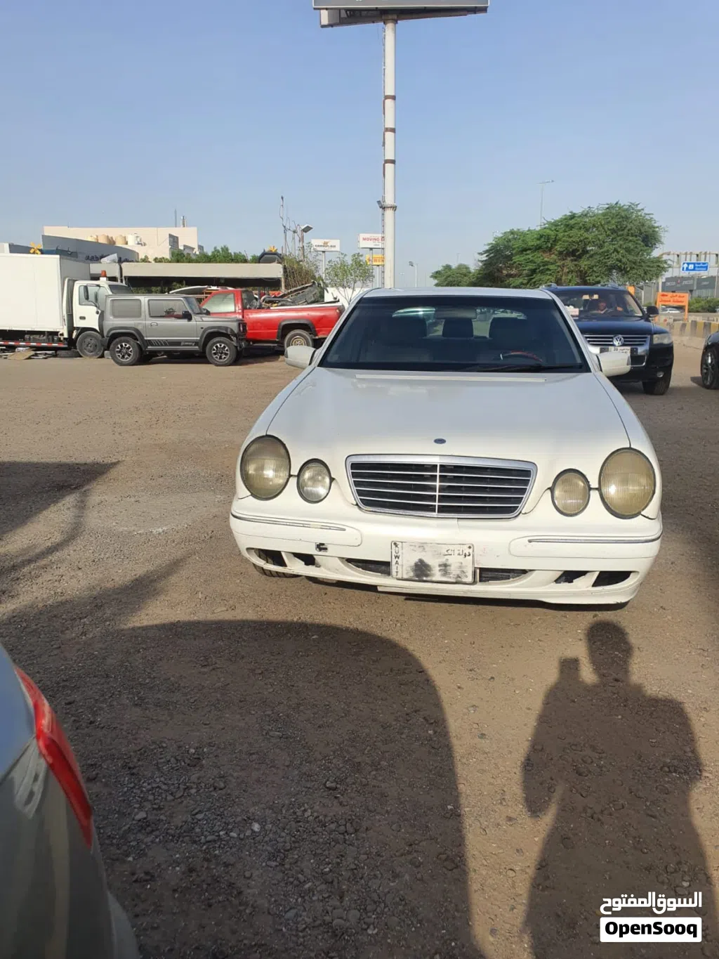 Mercedes Benz E-Class E 200