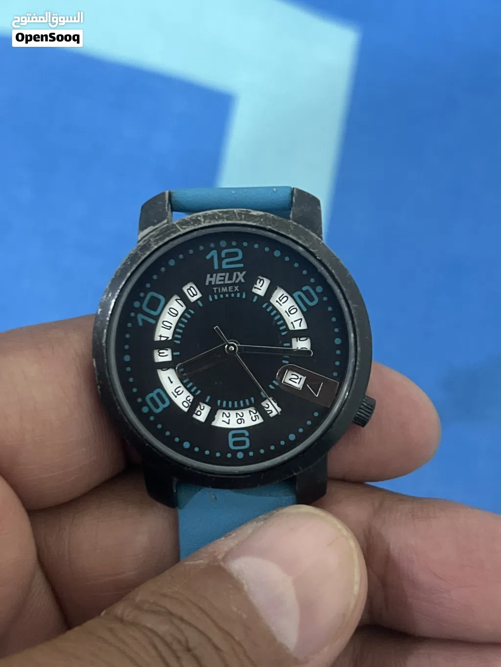 ساعة بموديل Helix TW032HL25