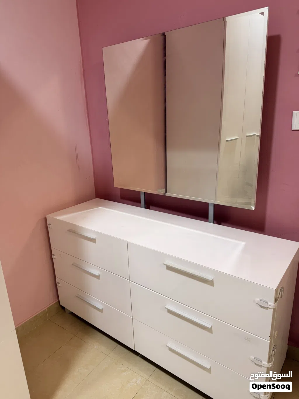 تسريحة من هوم سنتر فاخرة مع مرآة كبيرة وأنيقة و6 أدراج واسعة Dressing Table buy it from center
