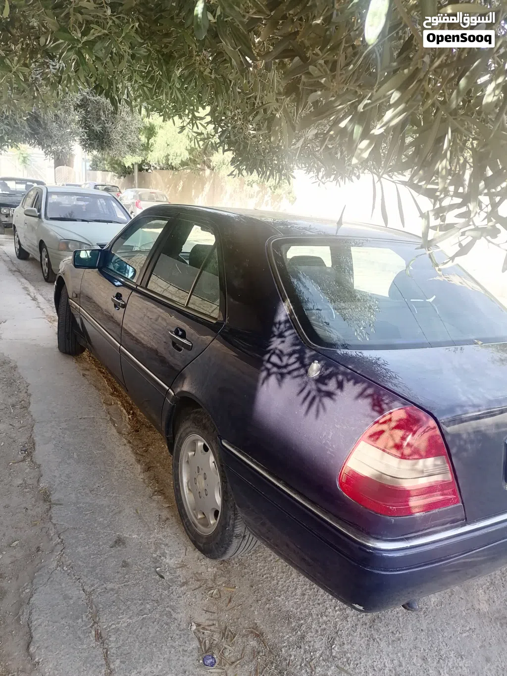 مرسيدس بنز الفئة-C C 180