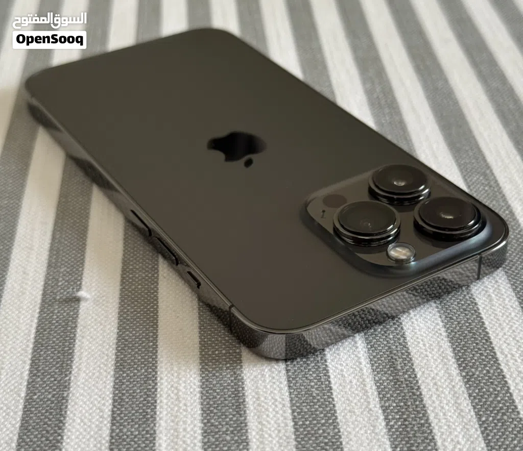 IPhone 13 Pro Max space gray 128GB used like new