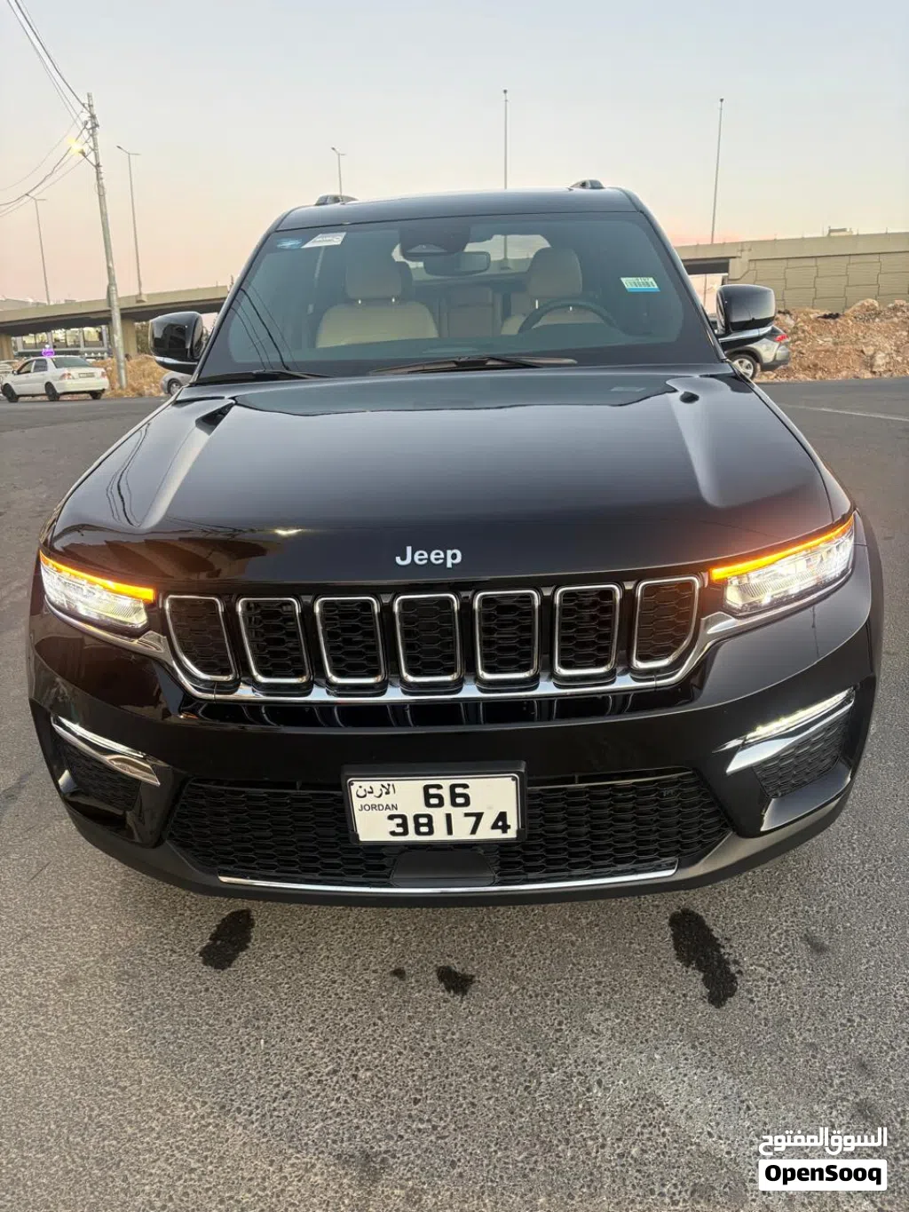 جيب جراند شيروكى ⁦Cherokee 4xe⁩