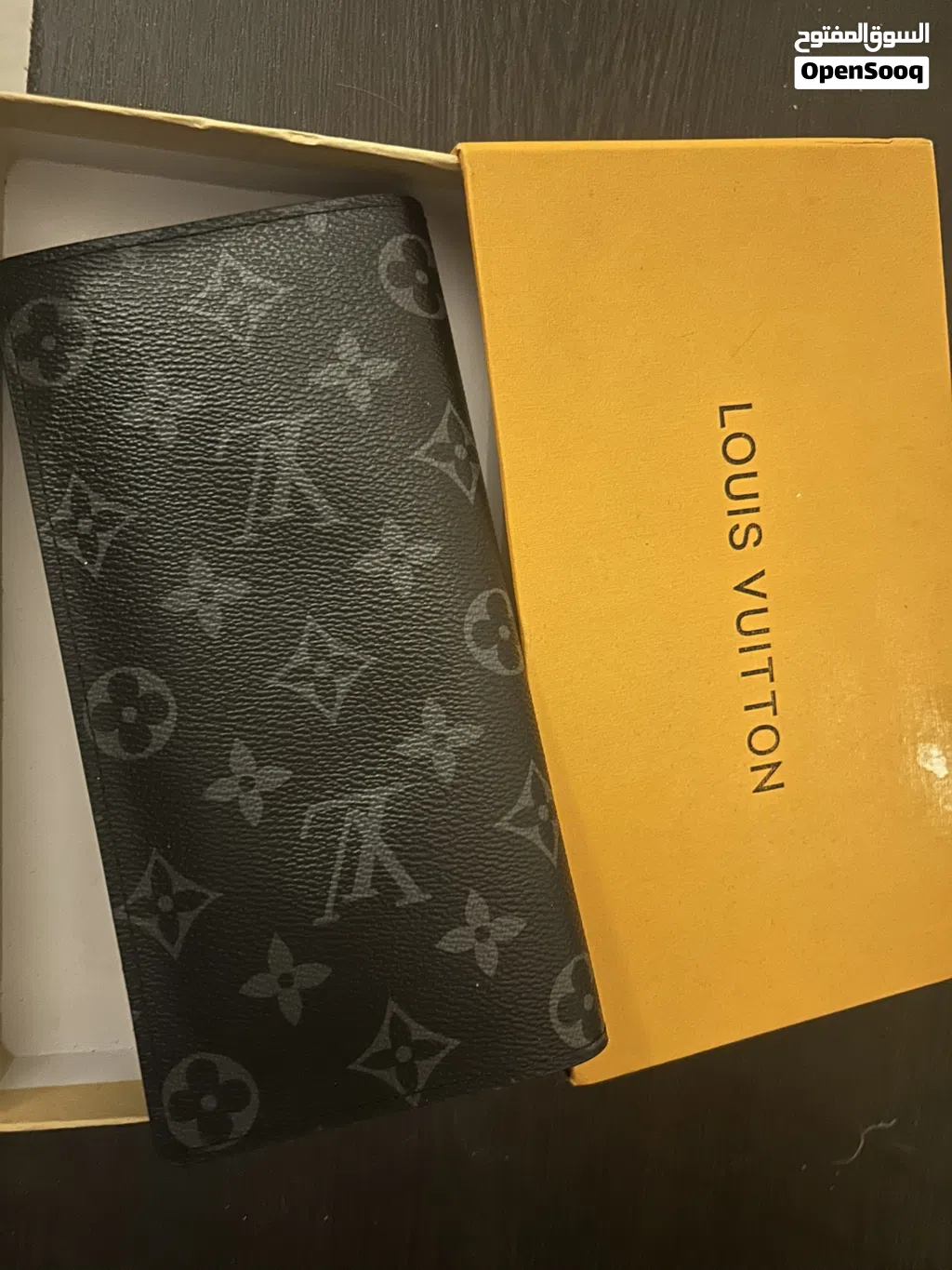 محفظة LV كوبي ماستر جديد