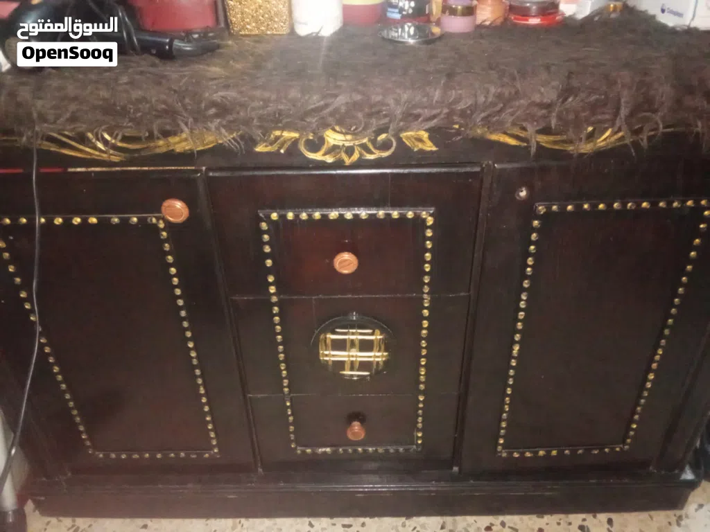 غرفة نوم مستعمله