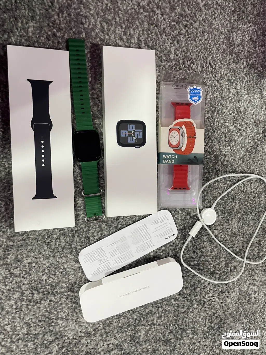 للبيع Apple Watch SE 2 (44mm) لون Midnight استعمال اقل من شهر