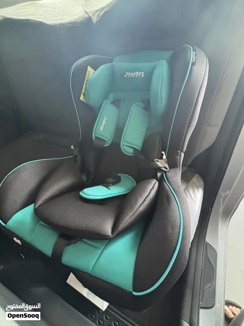كرسي سيارة أطفال Juniors Challenger Convertible Car Seat بحالة ممتازة جدًا.