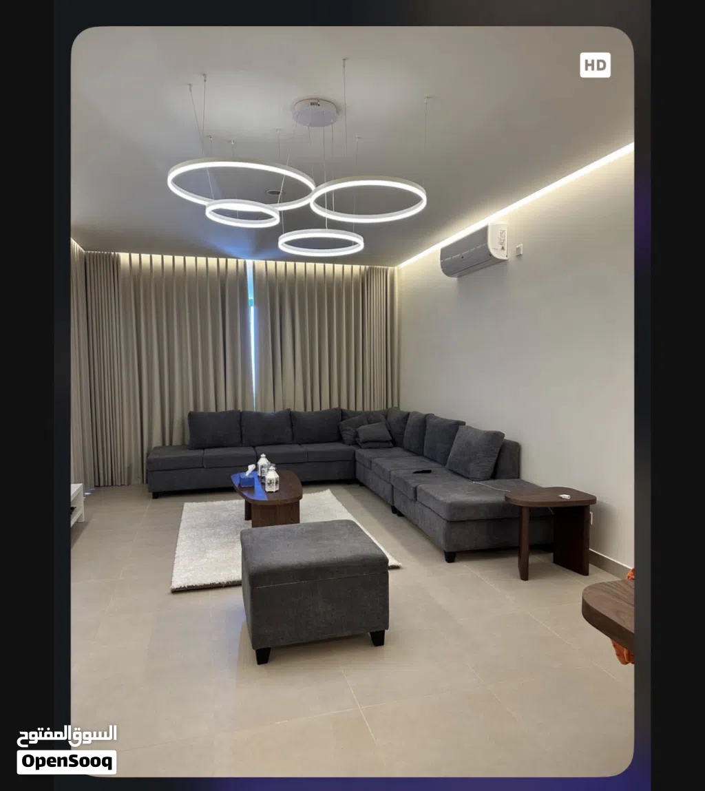 Modern Grey L-Shape Sofa in excellent condition. كنب زاوية مودرن
