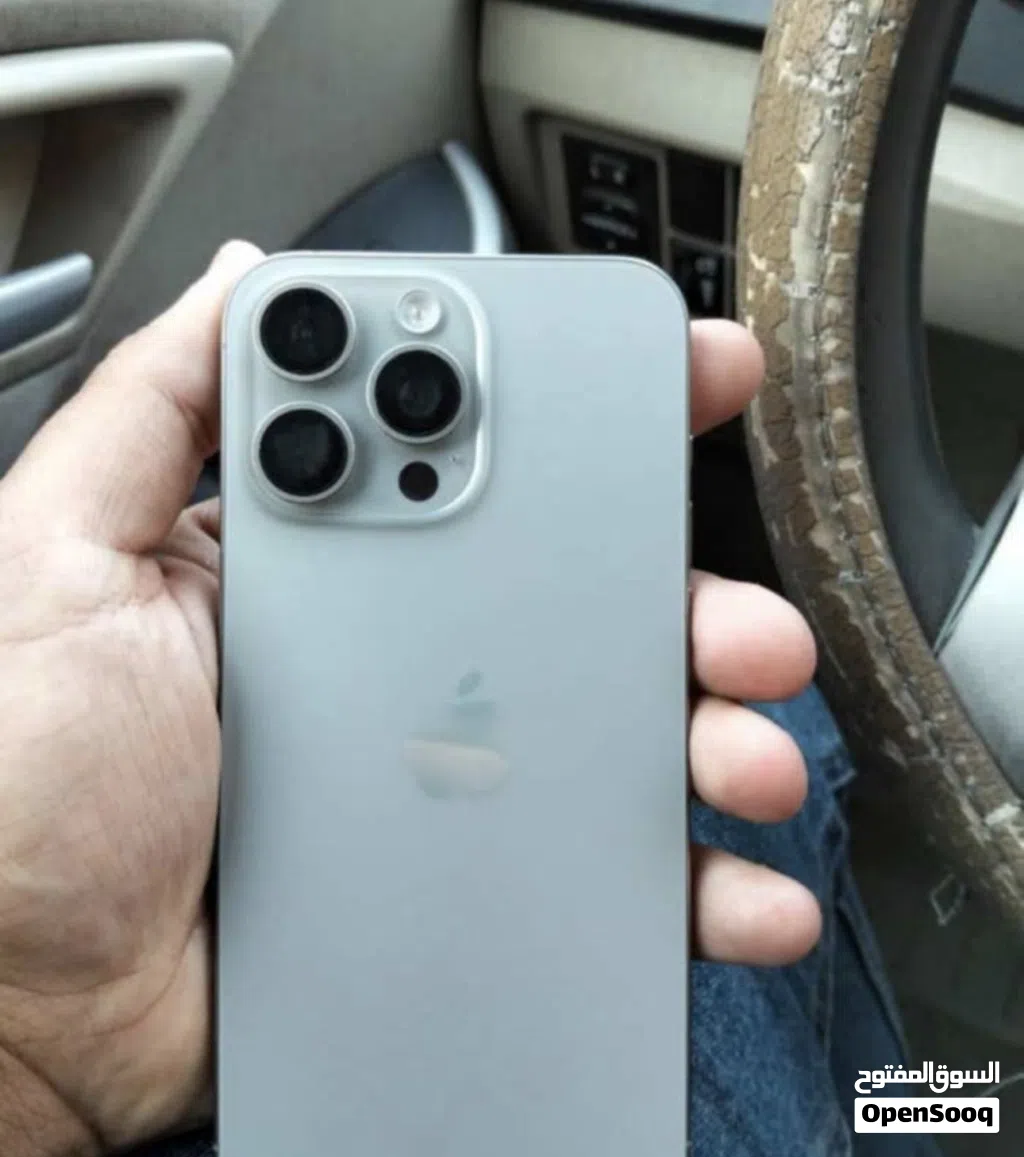 ايفون بحاله ممتازه للبيع وارد شرق اوسط