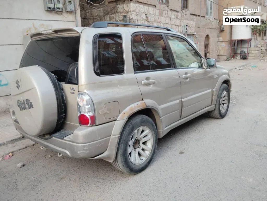 Suzuki Grand Vitara DLX