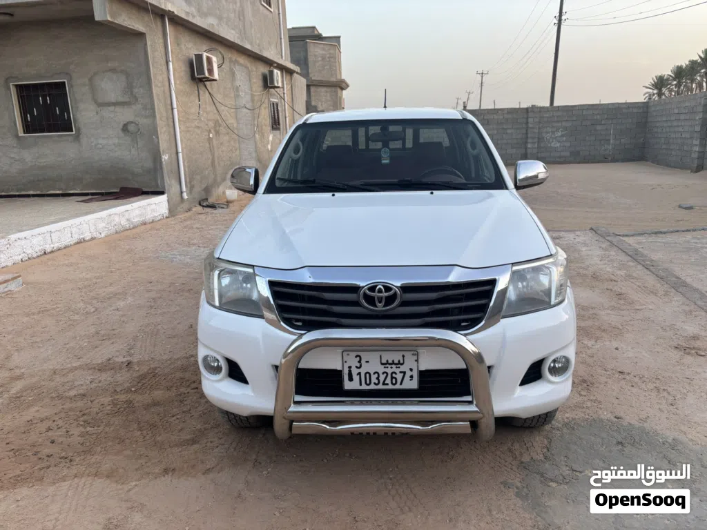 Toyota Hilux Standard