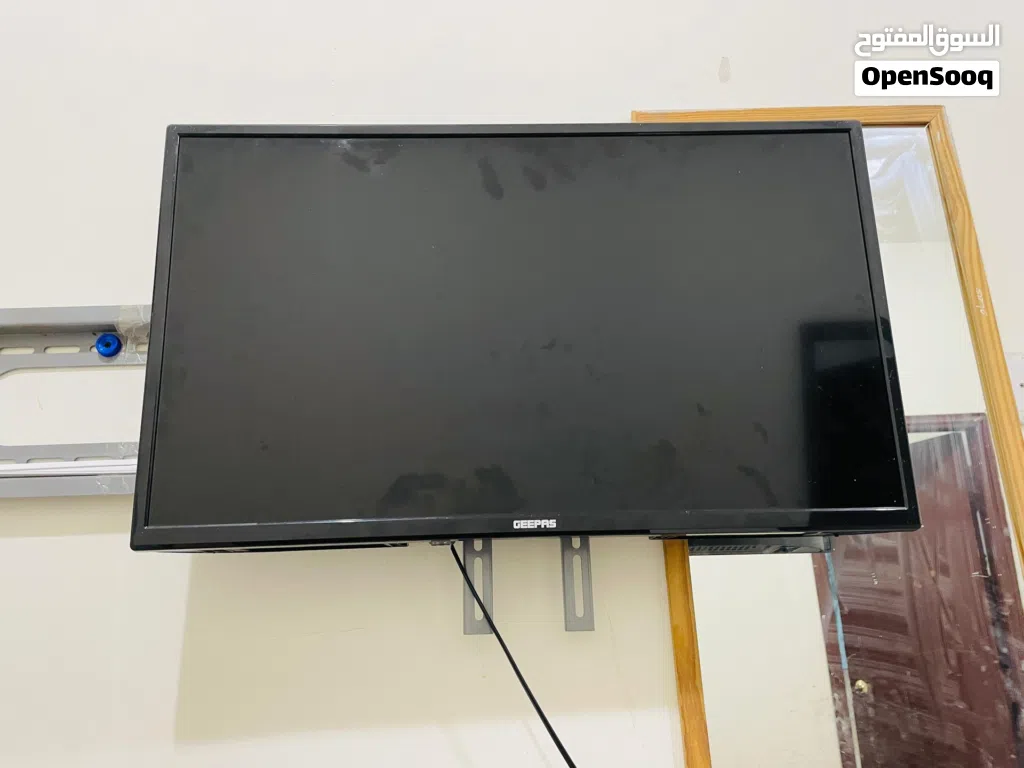 Geepas SMART LED TV 32 inch
