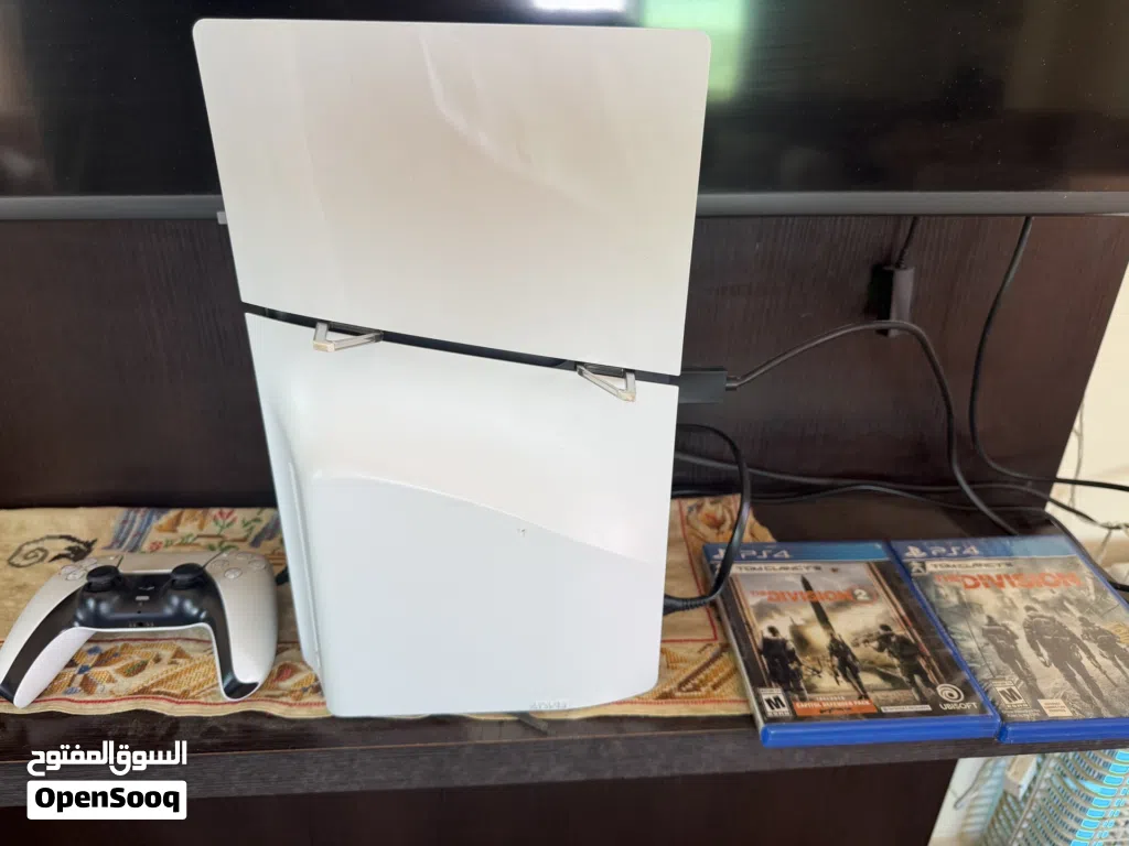 PlayStation 5 - Slim disk edition مستعمل 1TBحال الجديد