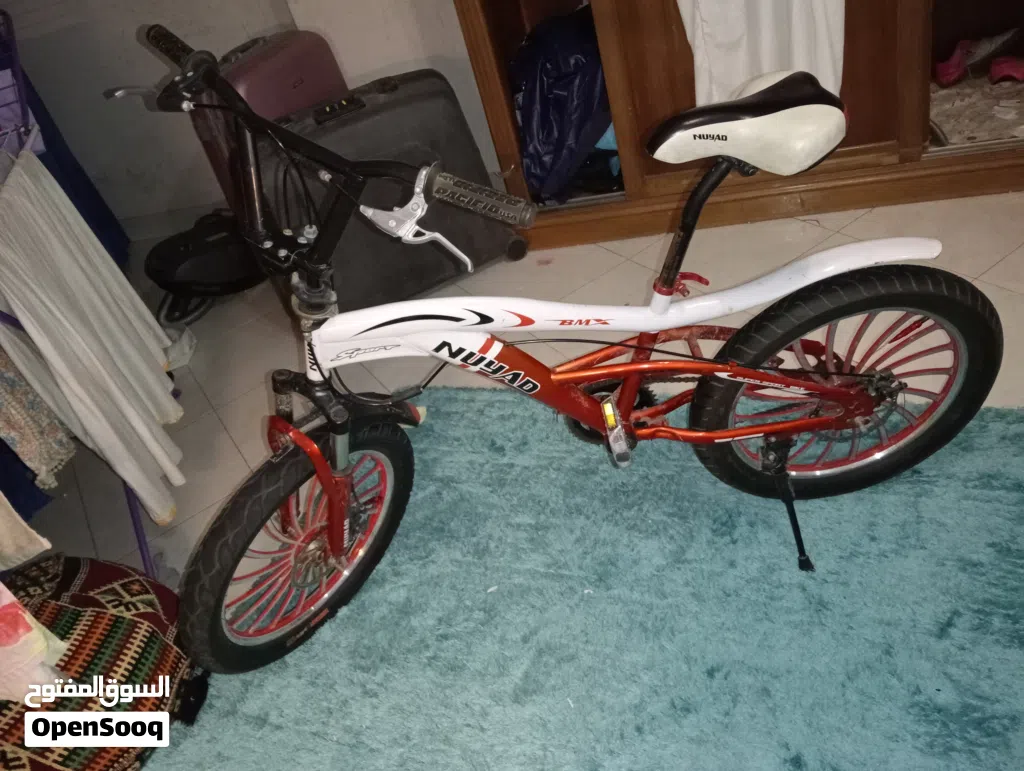 للبيع دراجة BMX