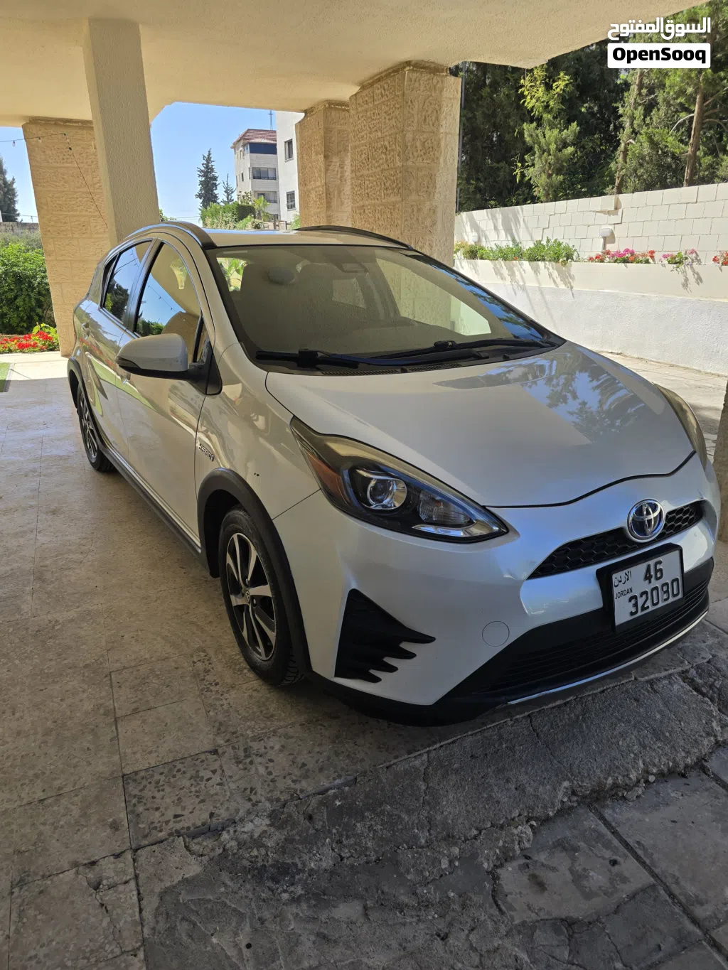 تويوتا بريوس Prius C