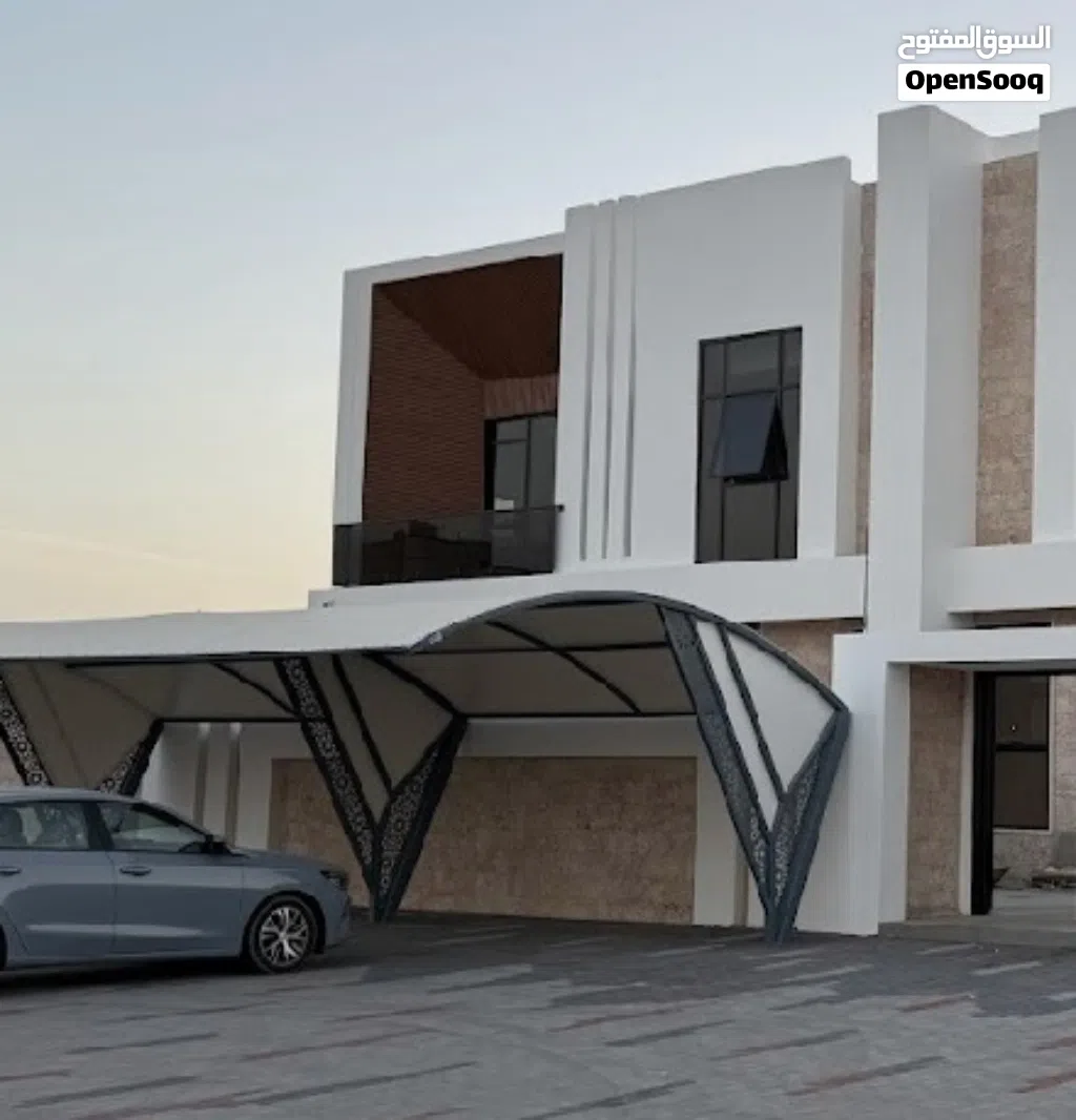 شقتين فاخرتين جديدتين، تصميم عصري،تشطيبات مميزة، للسكن العائلي بردة البوسعيد شرق مستشفى نزوى المرجعي