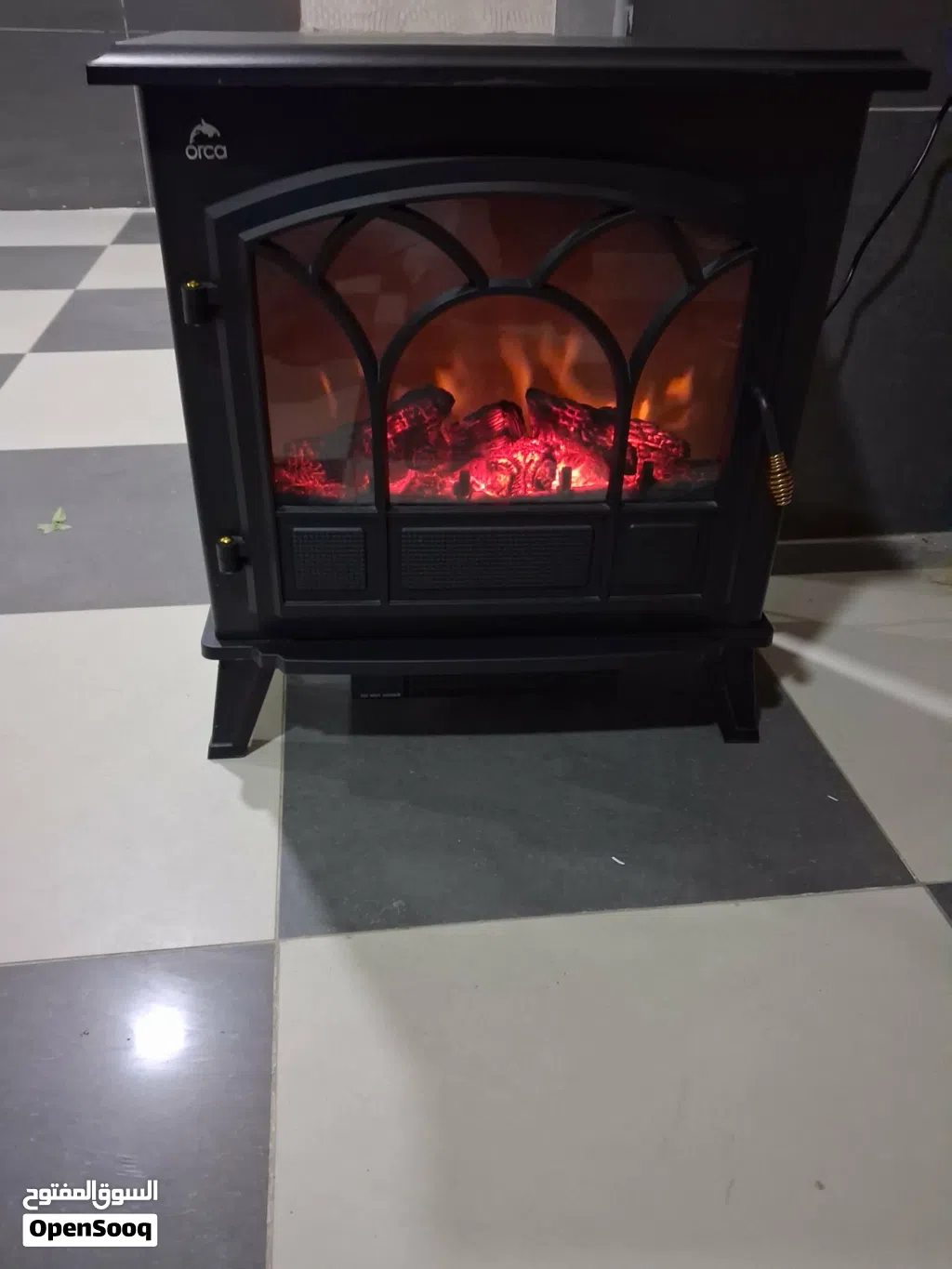 للبيع دفايه كهربائيه بحاله ممتازه جدا