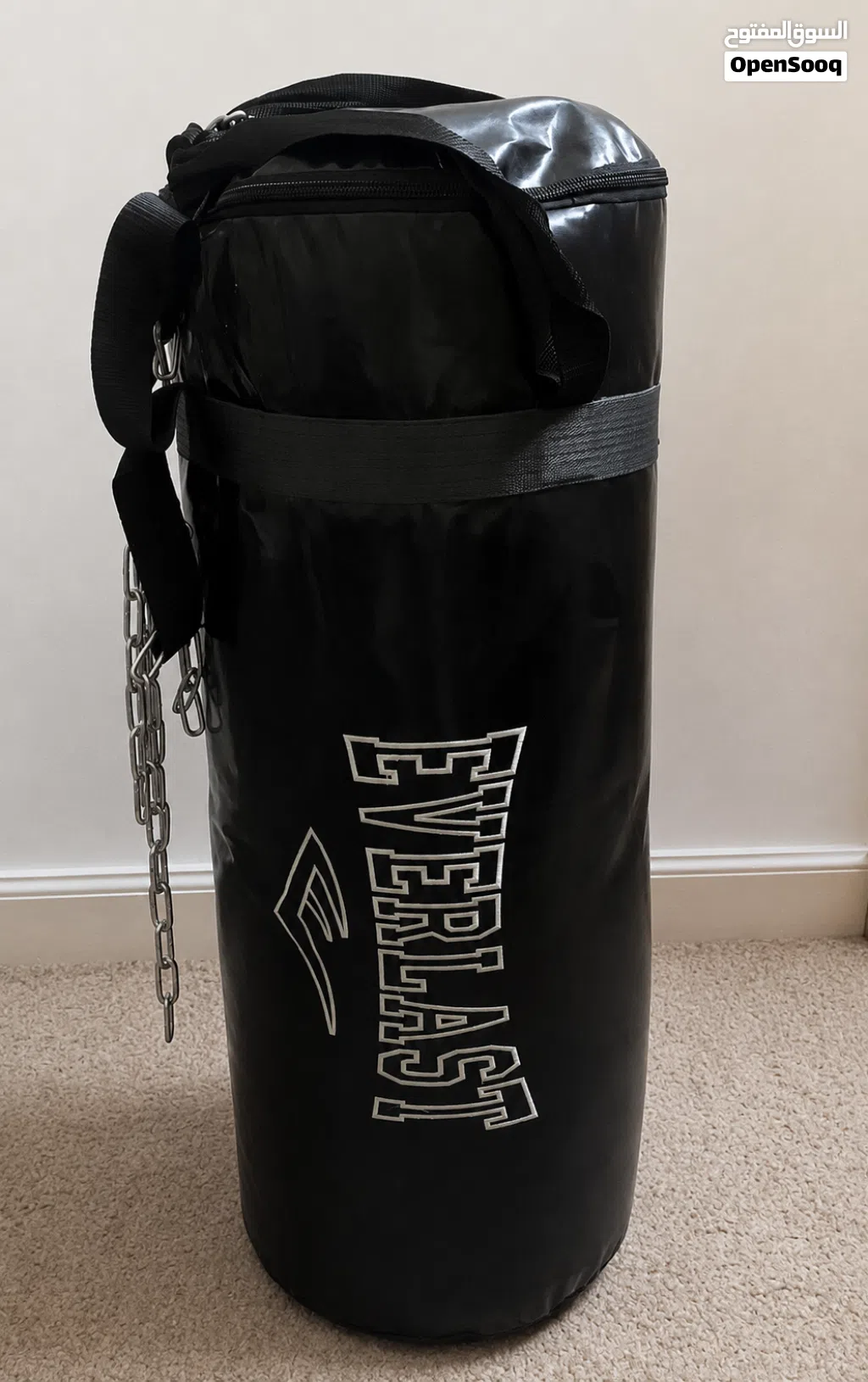 كيس ملاكمة للبيع EVERLAST الأصلي طوله متر 100cm مع جميع اغراضه للبيع بسعر رمزي