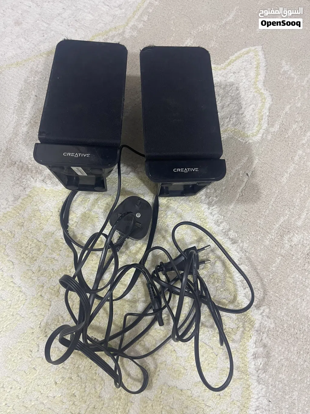 للبيع سماعات مستعمله فتره بسيطه وبسعر معقول 10