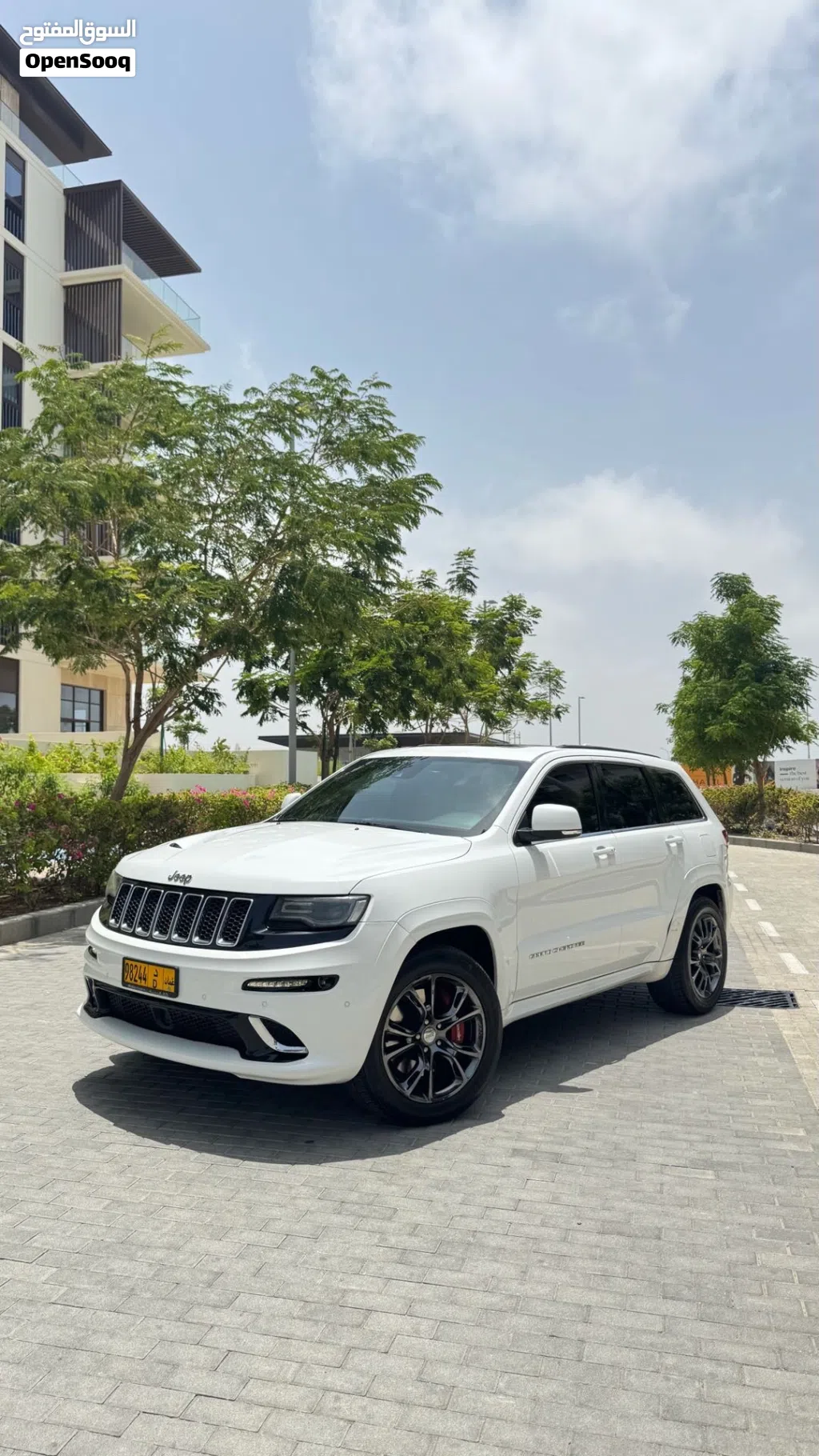 جيب جراند شيروكى SRT 8
