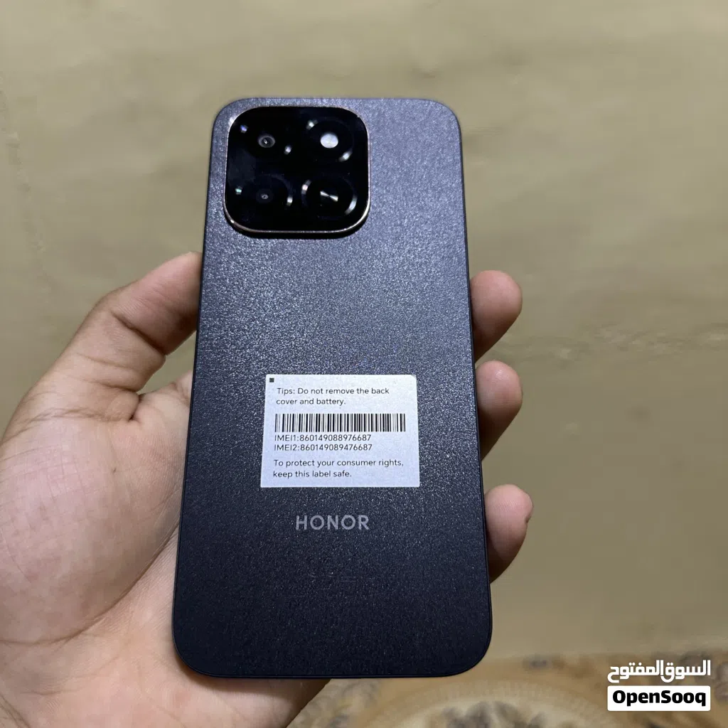 Honor X6 Mobile Phone - Brand New Black with 256GB Storage - little crack on display Condition