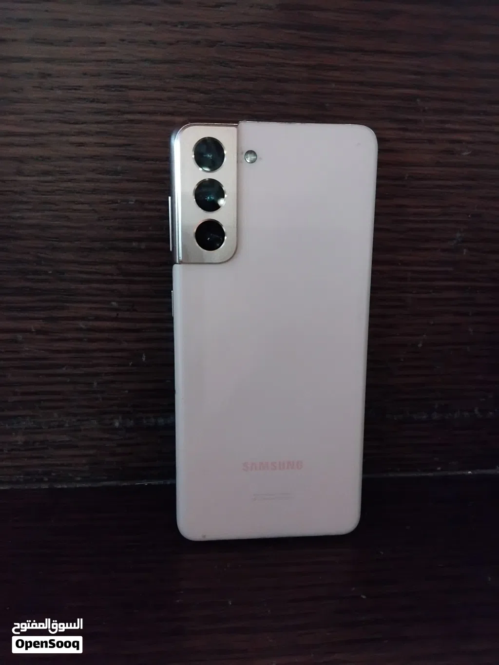 سامسونج s21 5G بحاله ممتازة 135 دينار