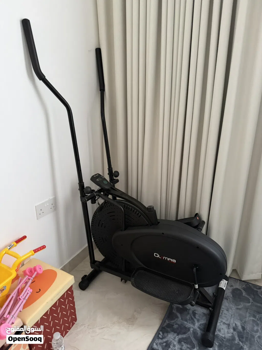جهاز إليبتيكال (Elliptical) رياضي مستعمل بحالة ممتازة