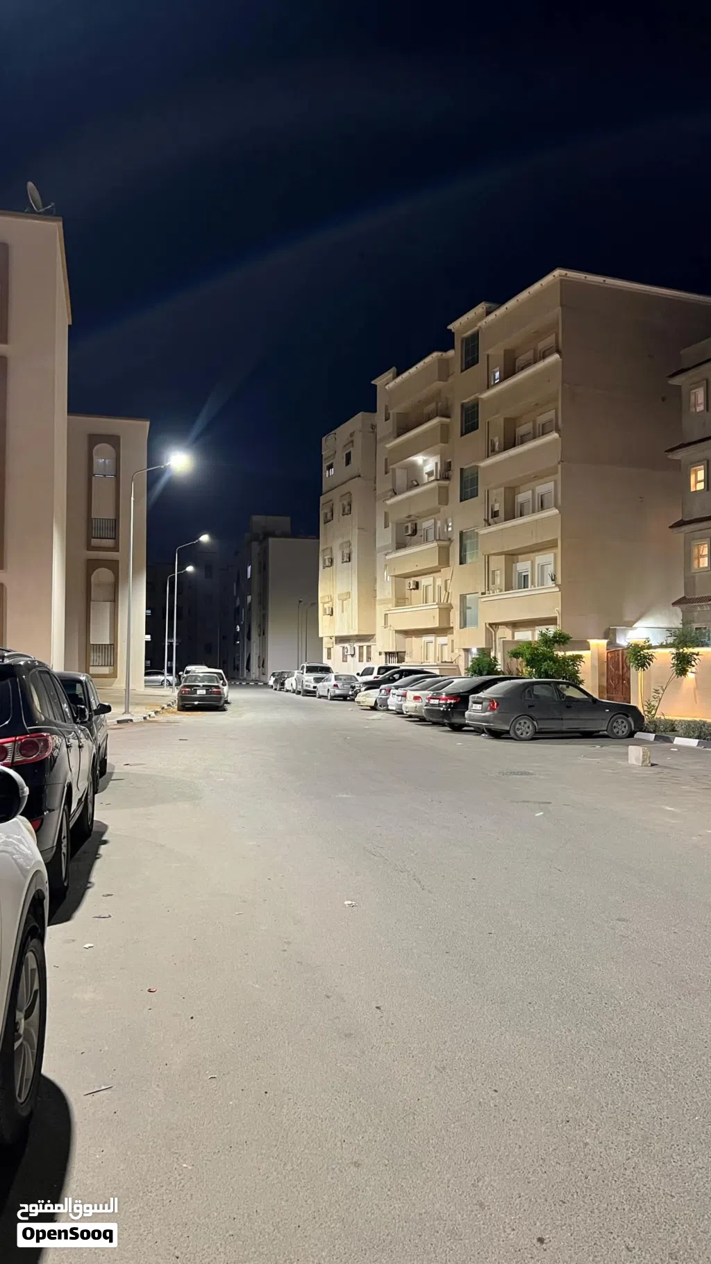 شقة للبيع استثمارية مميزة او سكانية في ارض لملوم مقابل عمارات الضمان