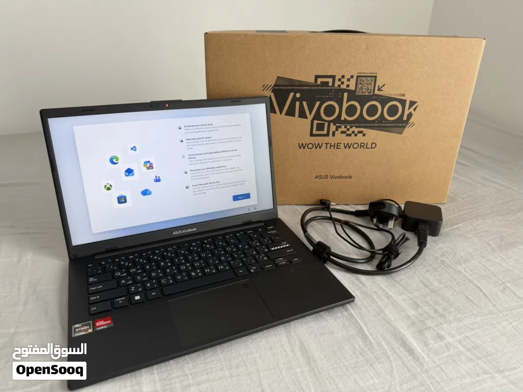 ASUS Vivobook 14 FHD Ryzen 5 7520U 512GB SSD 8GB RAM Box & Charger