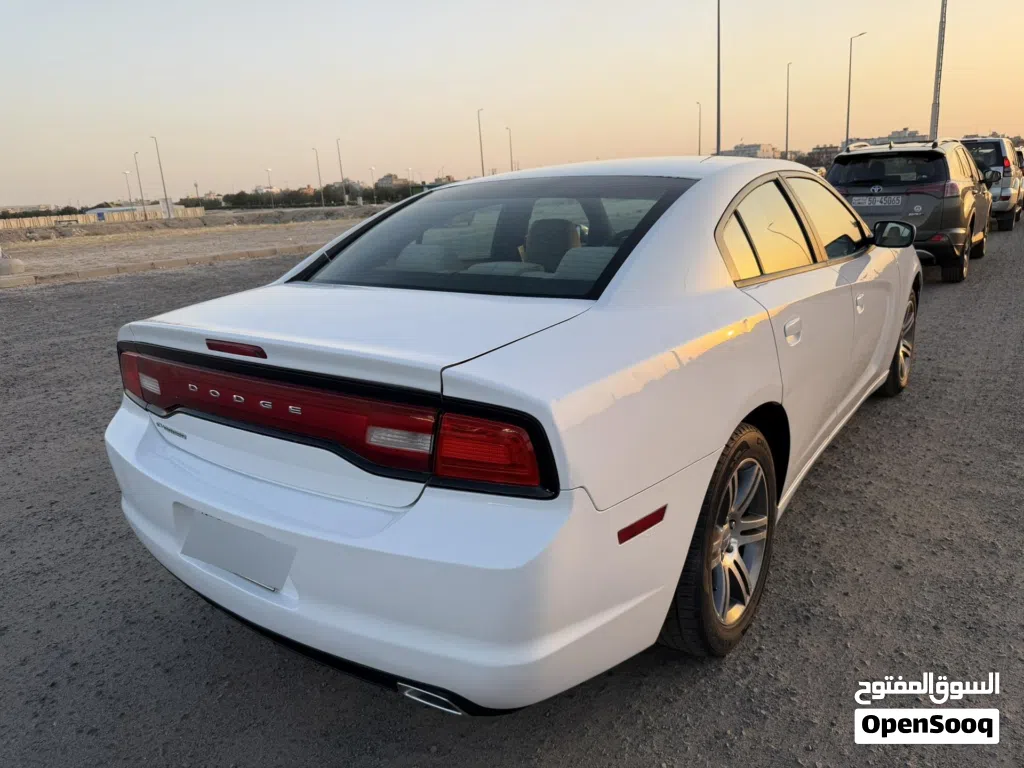 Dodge Charger SXT