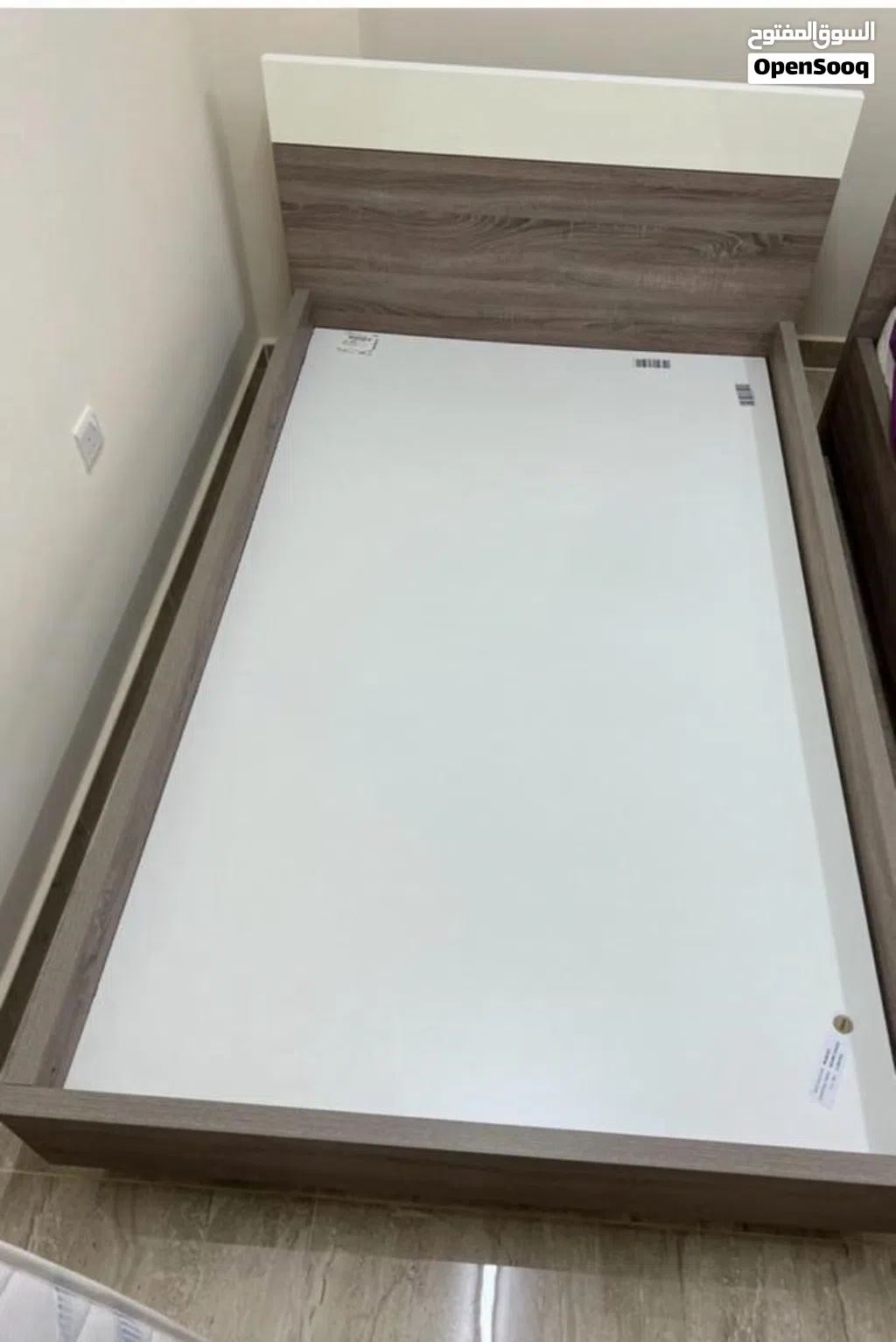 Home center single bed with mattress & side table