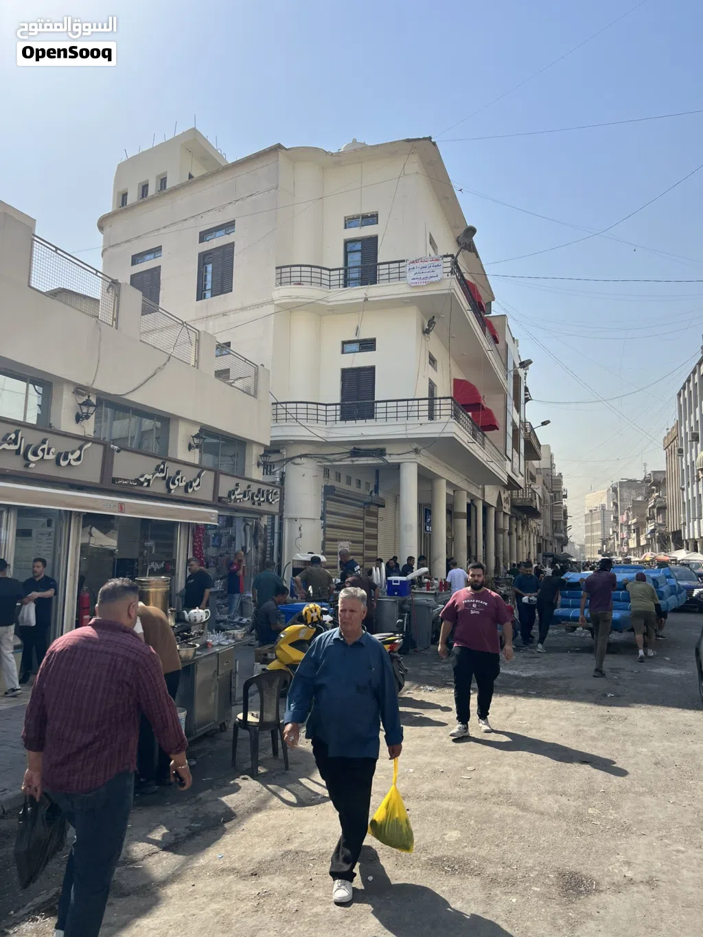 نصف بناية تجارية للأيجار تحتوي على محل + 2 طابق
