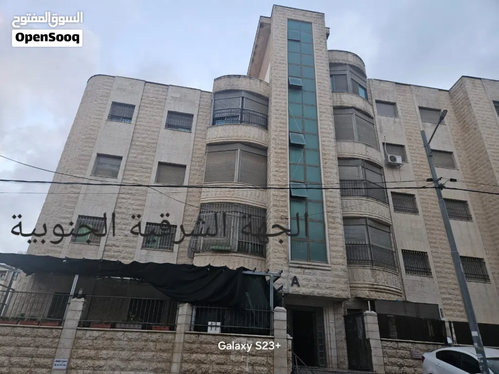 شقة 3 غرف نوم اول سطح مرحبا من جهة إشارة عرابي قبل طلوع اوريدو