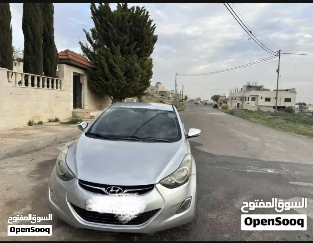 هيونداي افانتي Limited